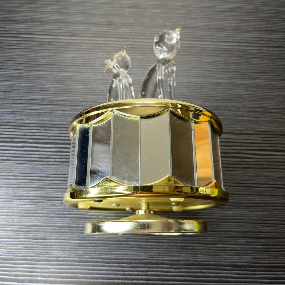 Vintage Music Box Rotating Glass Cats Figurine Mirrored Gold Tone Base Clear - Picture 6 of 8